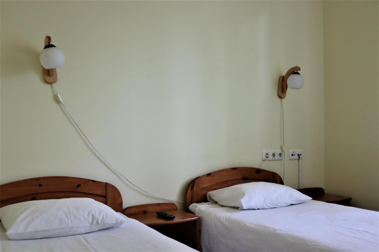 Hostel Louna Parnawa Zewnętrze zdjęcie